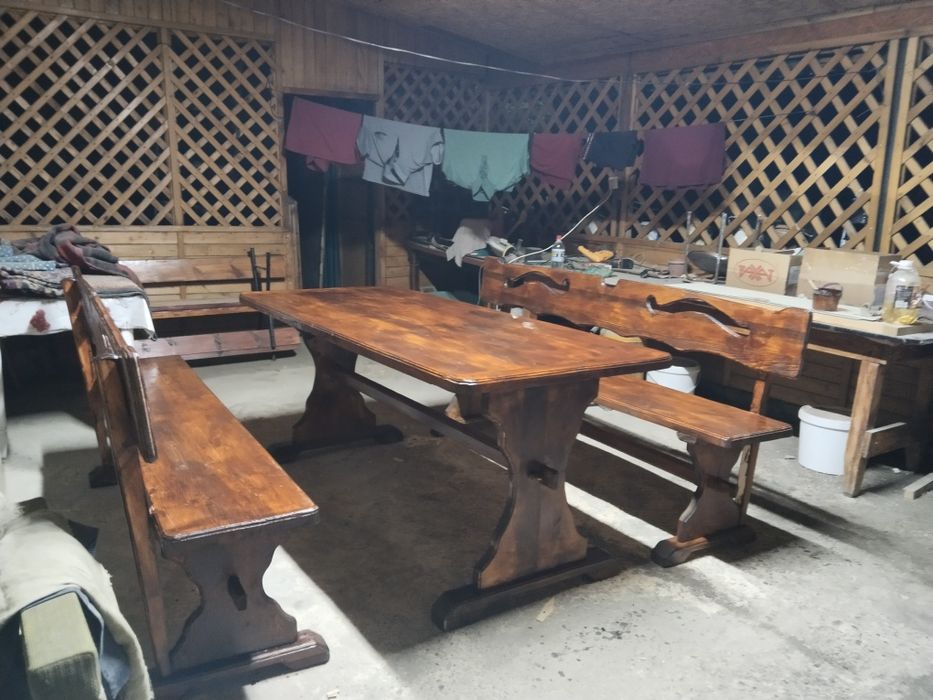 Продам стол с лавками
