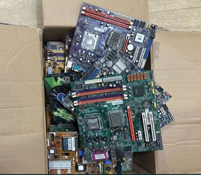 Принимаю платы, микросхемы, старую технику — Петропавловск