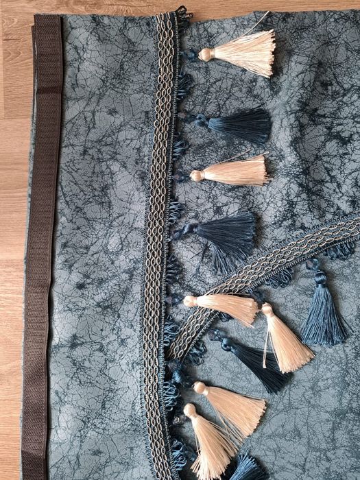 Продам шторки в салон