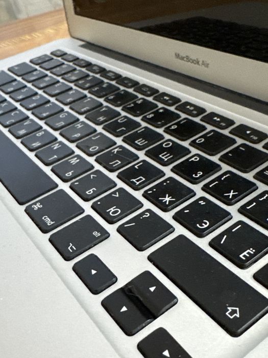 Продам MacBook Air 13