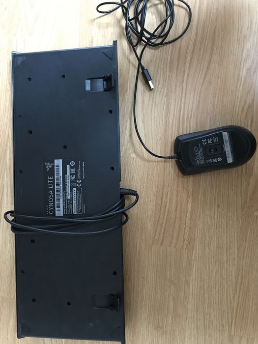 Set tastatura si mouse Razer