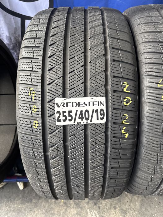 255/40/19 Vredestein M+S