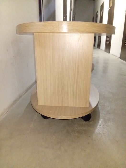 Продам журнальный столик