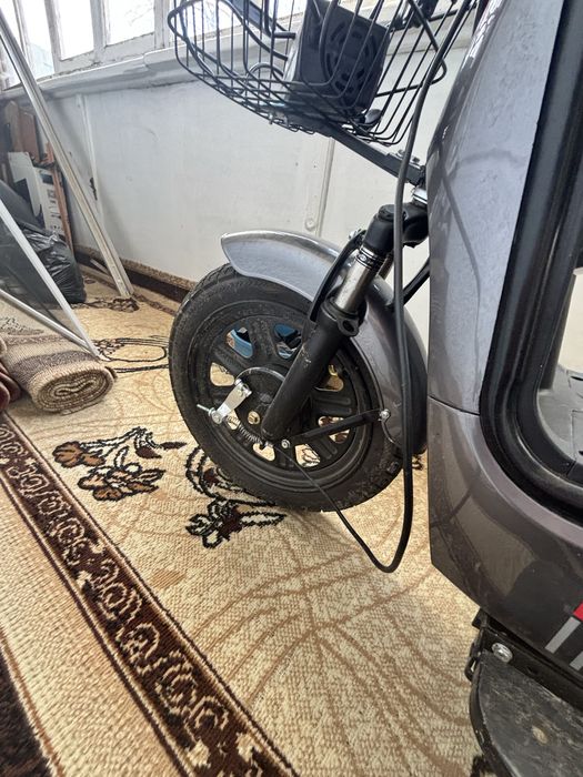 Электро скутер продам