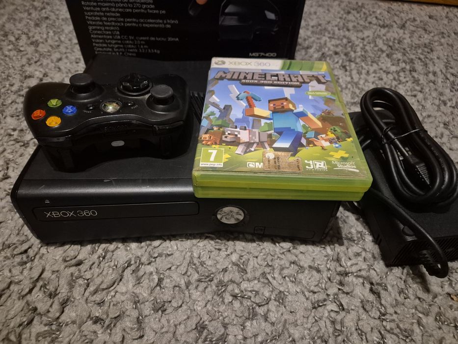 XBOX360 consola XBOX 360 slim + 1 joc bonus Minecraft