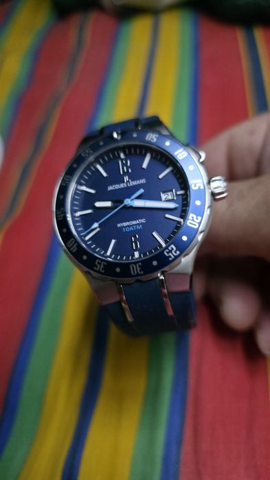 Vand ceas Jaques Lemans, purtat ocazional. Starea lui se observa in po