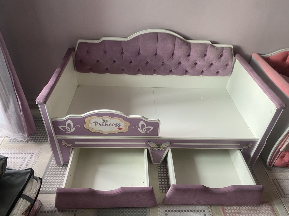 Детская кровать.