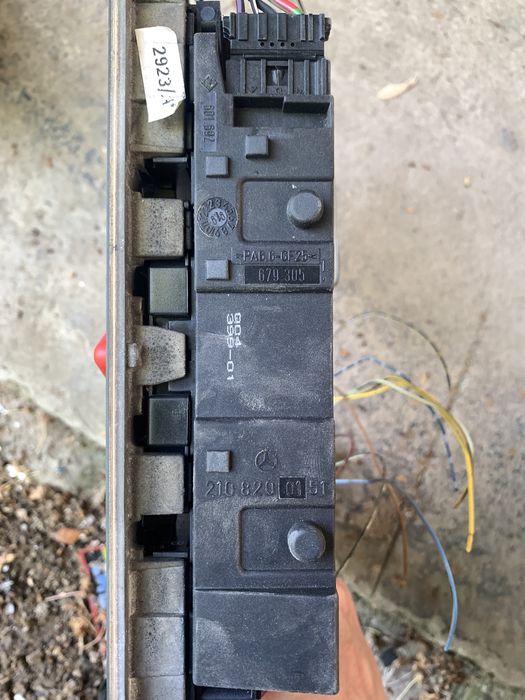 продается консоль управлений кнопками мерседес w210