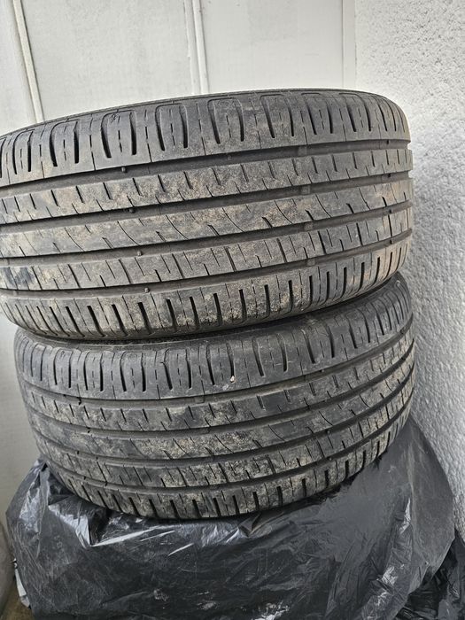 Set 2 Anvelope Barum 215 50 R17