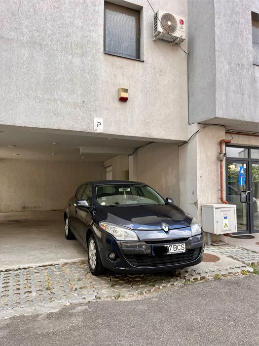 RENAULT Megane