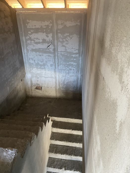 Executăm Tencuieli mecanizate pompă 220w