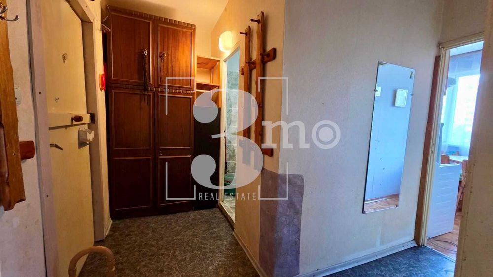 „3mo“ недвижими имоти продава двустаен апартамент, находящ се в ж.к. Младост 4