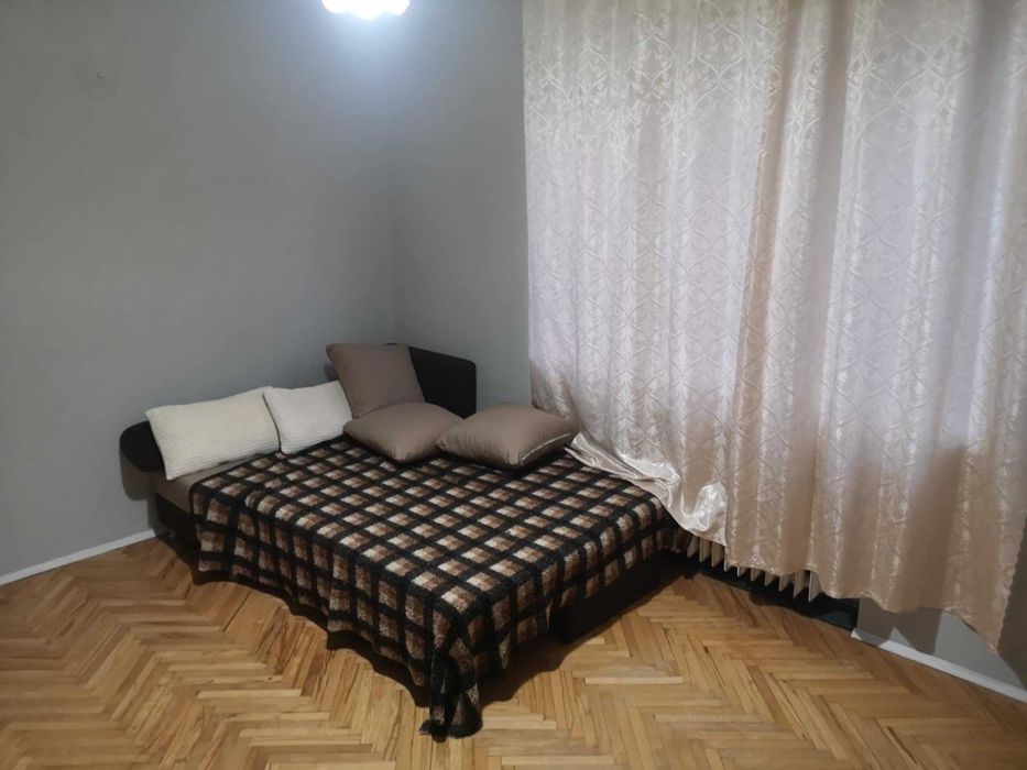 Продава се Тристаен апартамент в София, Редута - 108 кв.м за 3010 €/кв.м - Снимка #2