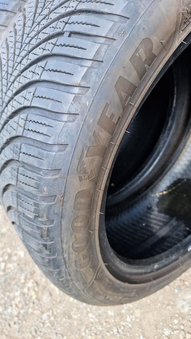 Anvelope 245/45R18 marca Goodyear, DOT 2022,7 mm,M+S,All Season