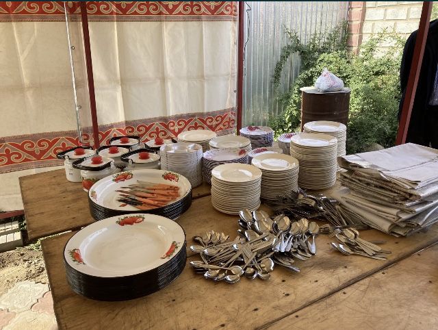 Продам Палатку в комплекте