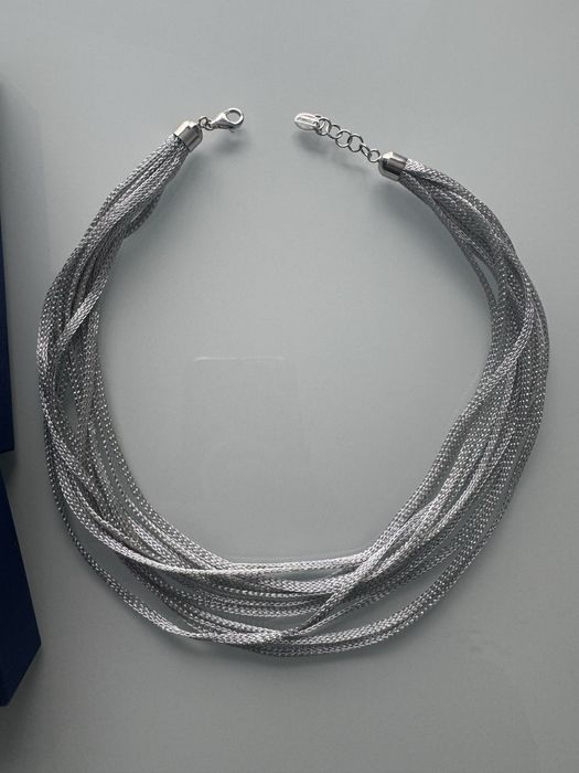 Колие Swarovski.
