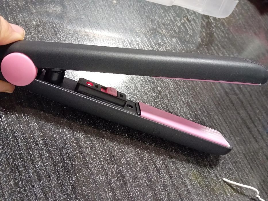 Mini placa pentru par