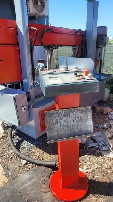 fierastrau banda taietor fier masina panglica taiat profile metalice