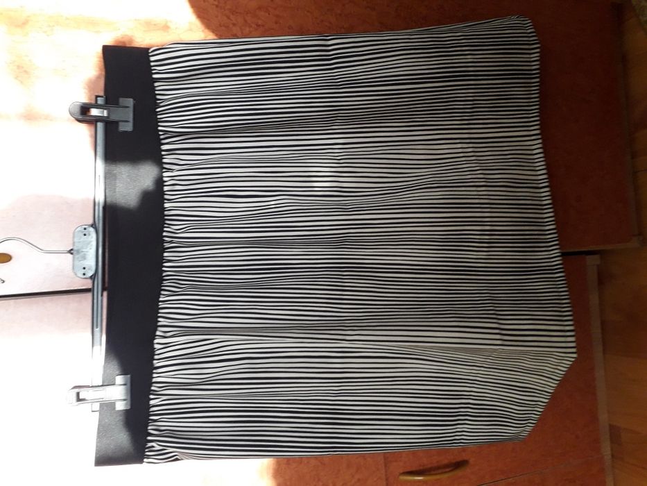 Fusta handmade nouă