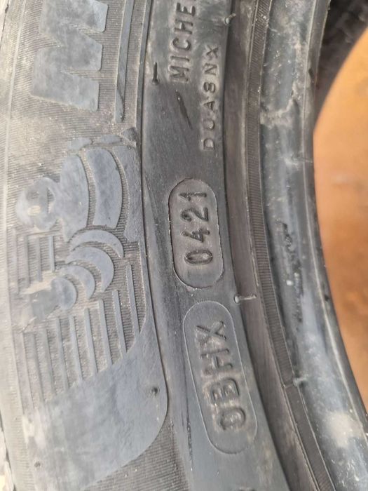 2 Michelin R17 215/55 Летни гуми  DOT0421