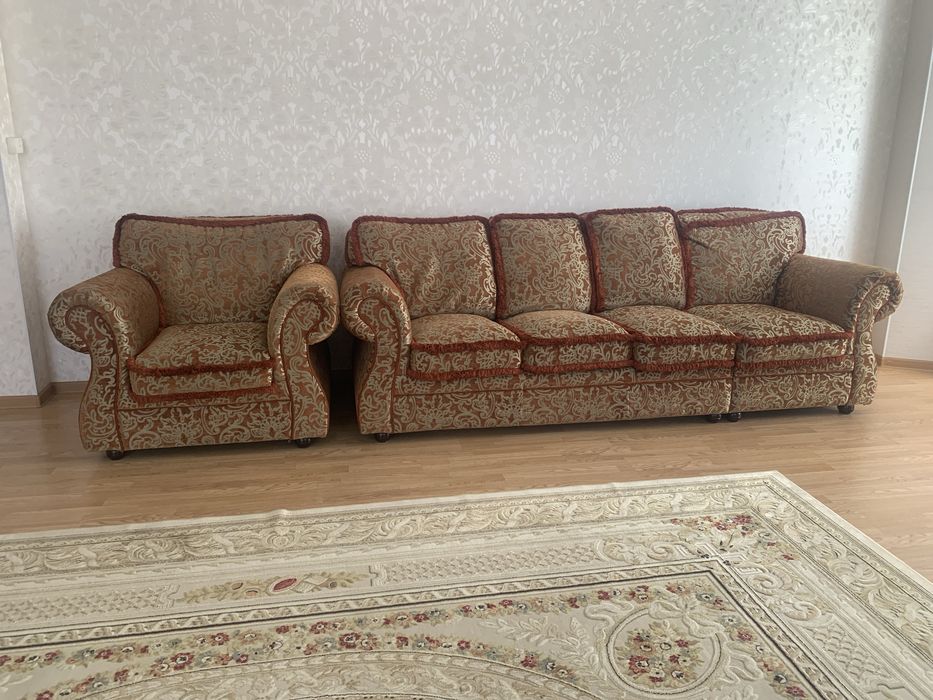 Диван польскии в хорошем состоянии