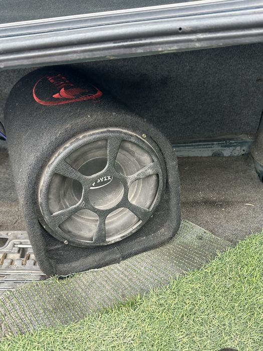 Сабвуфер средний