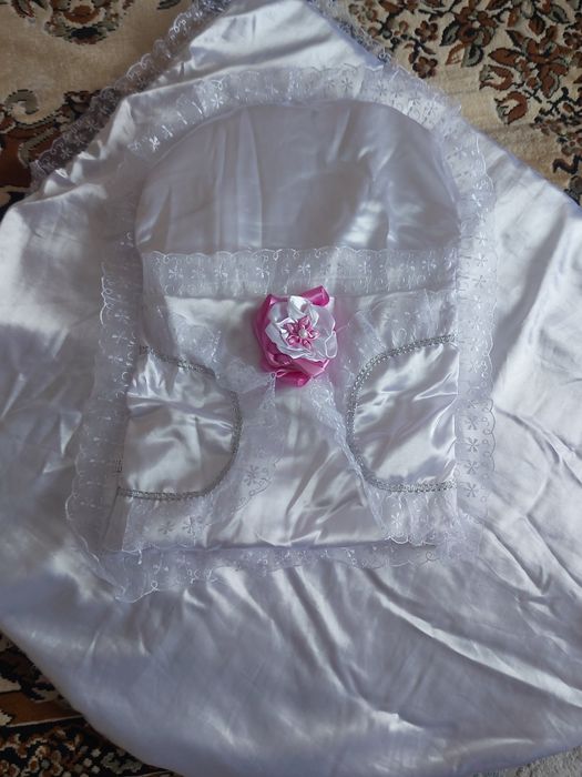 Продам конверт на выписку