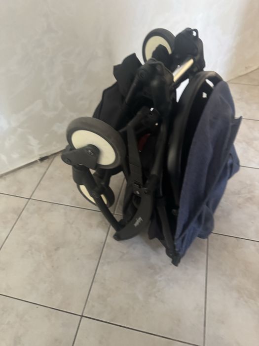 Продам прогулочную коляску бэйбитайм