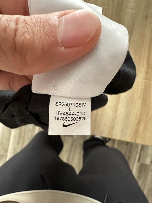 Долнище найк в добро състояние