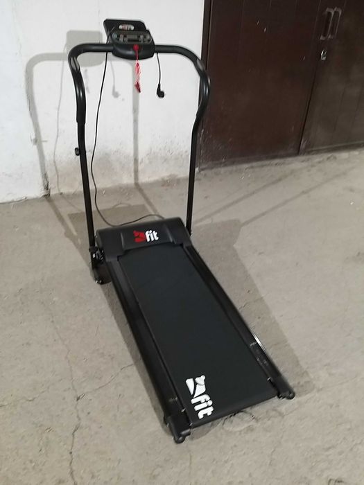 Електрическа бягаща пътечка