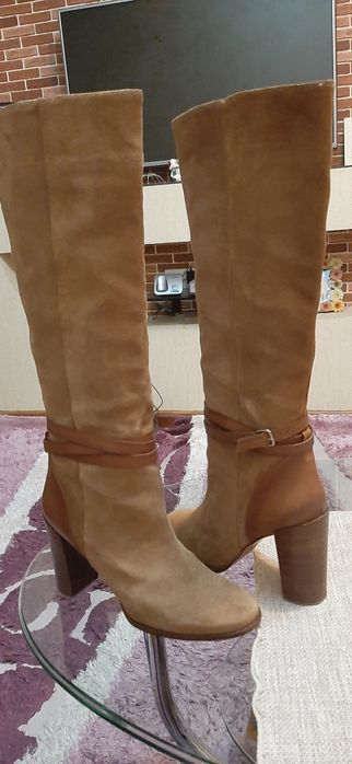 Женские сапожки замшевые