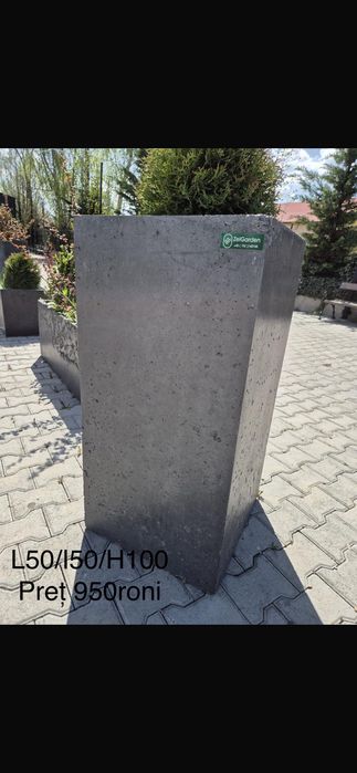 Ghivece și jardiniere din beton