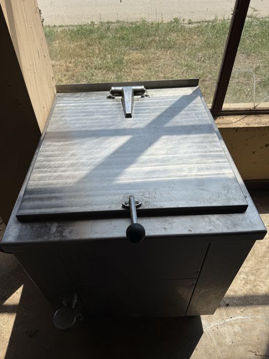 Трифазен казан за варене 220 л.