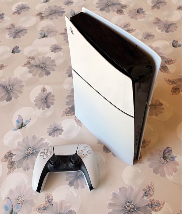 PS5 Slim 1TB (ideal holatda)