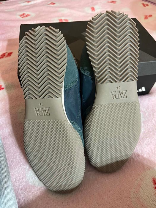 Детски обувки ZARA ! Чисто нови! Номер 34