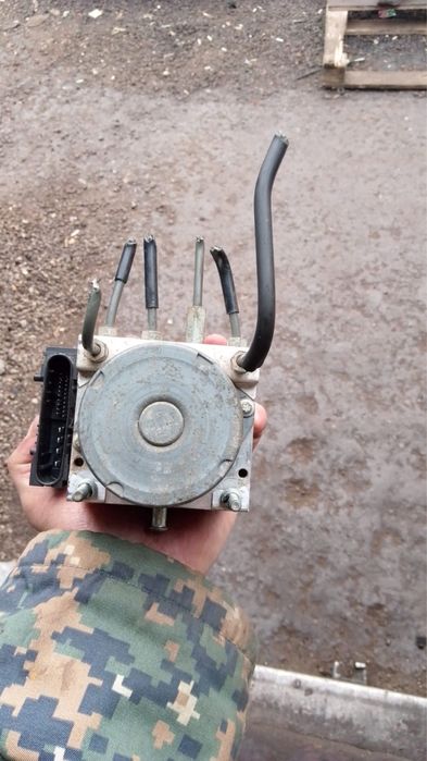 Блок абс Камри 40