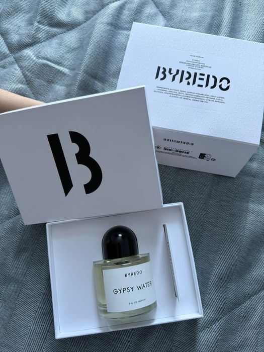 Срочно продам парфюм 100 мл