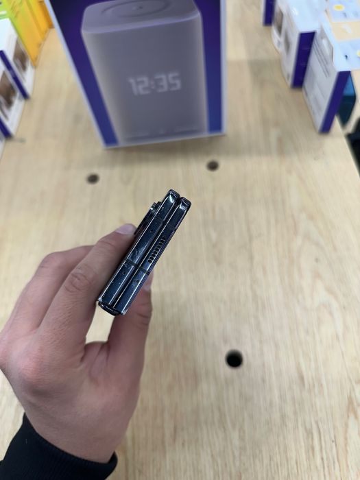 Продам Samsung Z Fold 5