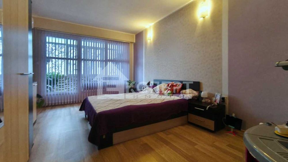 Продава се Тристаен апартамент в Пловдив, Кючук Париж - 86 кв.м за 1902 €/кв.м - Снимка #10