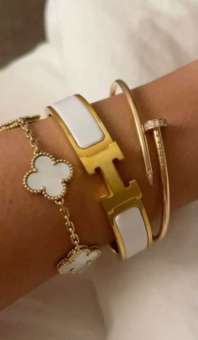 Луксозна Гривна с детелини Van Cleef Alhambra, Гривна Пирон Cartier