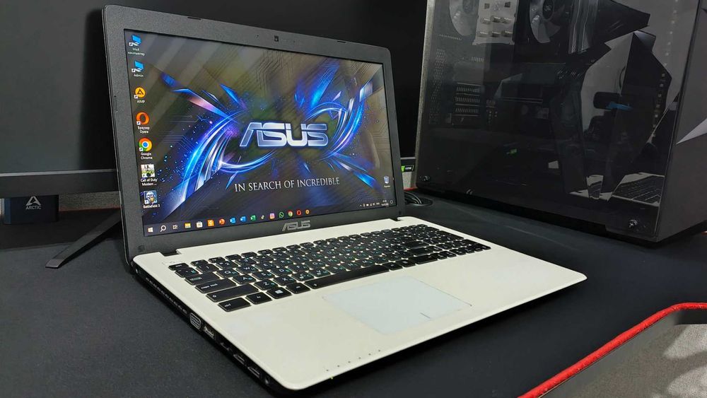 Ноутбук ASUS Core i3