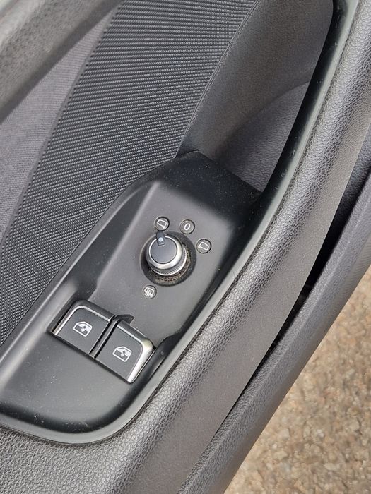 Audi A3 4x4, 184CP, 2000 diesel,Quattro, automat, trapa panoramica