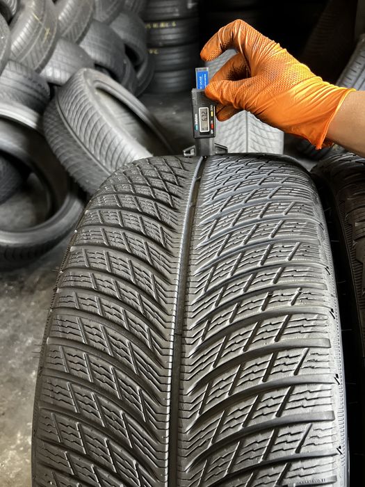 2 anvelope iarna ca NOI 275/35/19 , Michelin , DOT 2024 , 7 mm !