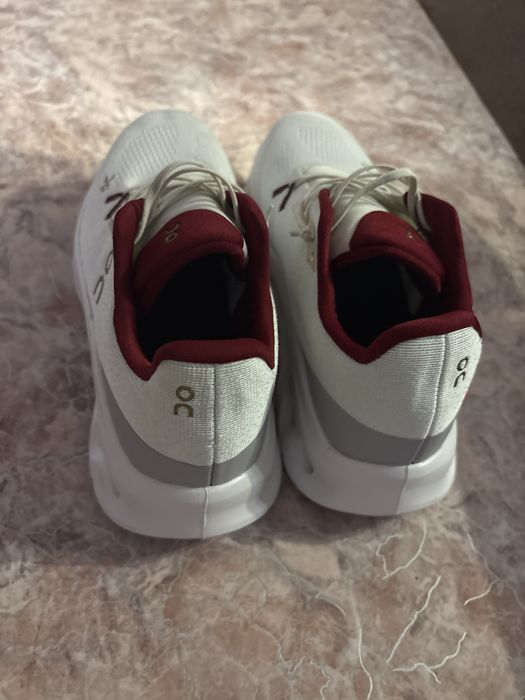 Кросовка новый размер не подошел