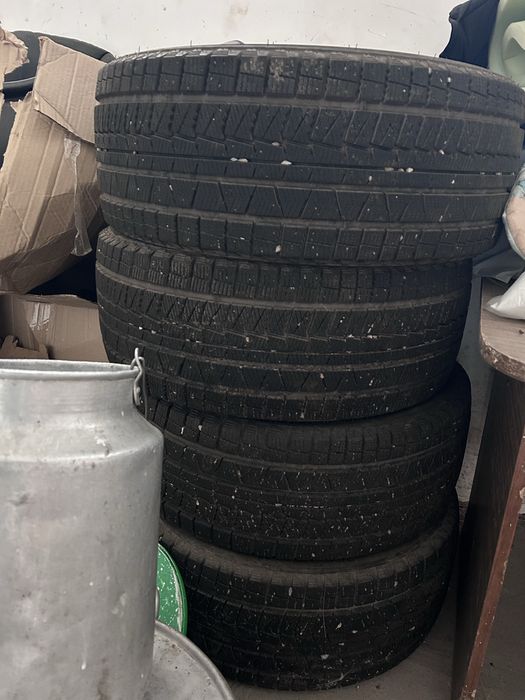 Шины зимние 245/45/18