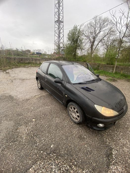 Пежо 206 1.4 бензин