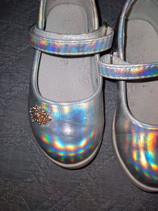 Белые/серебристые туфельки