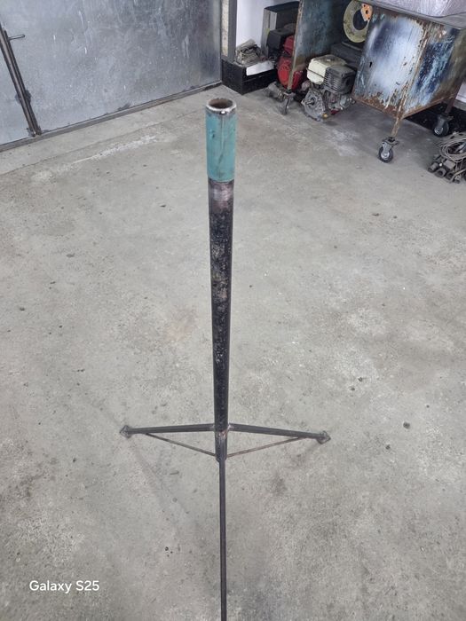 Колонка музыкальная со стойкой