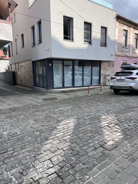 Inchiriez spatiu comercial central in Bistrita
