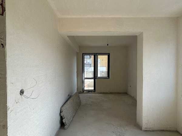 Продава се Тристаен апартамент в Пловдив, Център - 2300 кв.м за 74 €/кв.м - Снимка #1